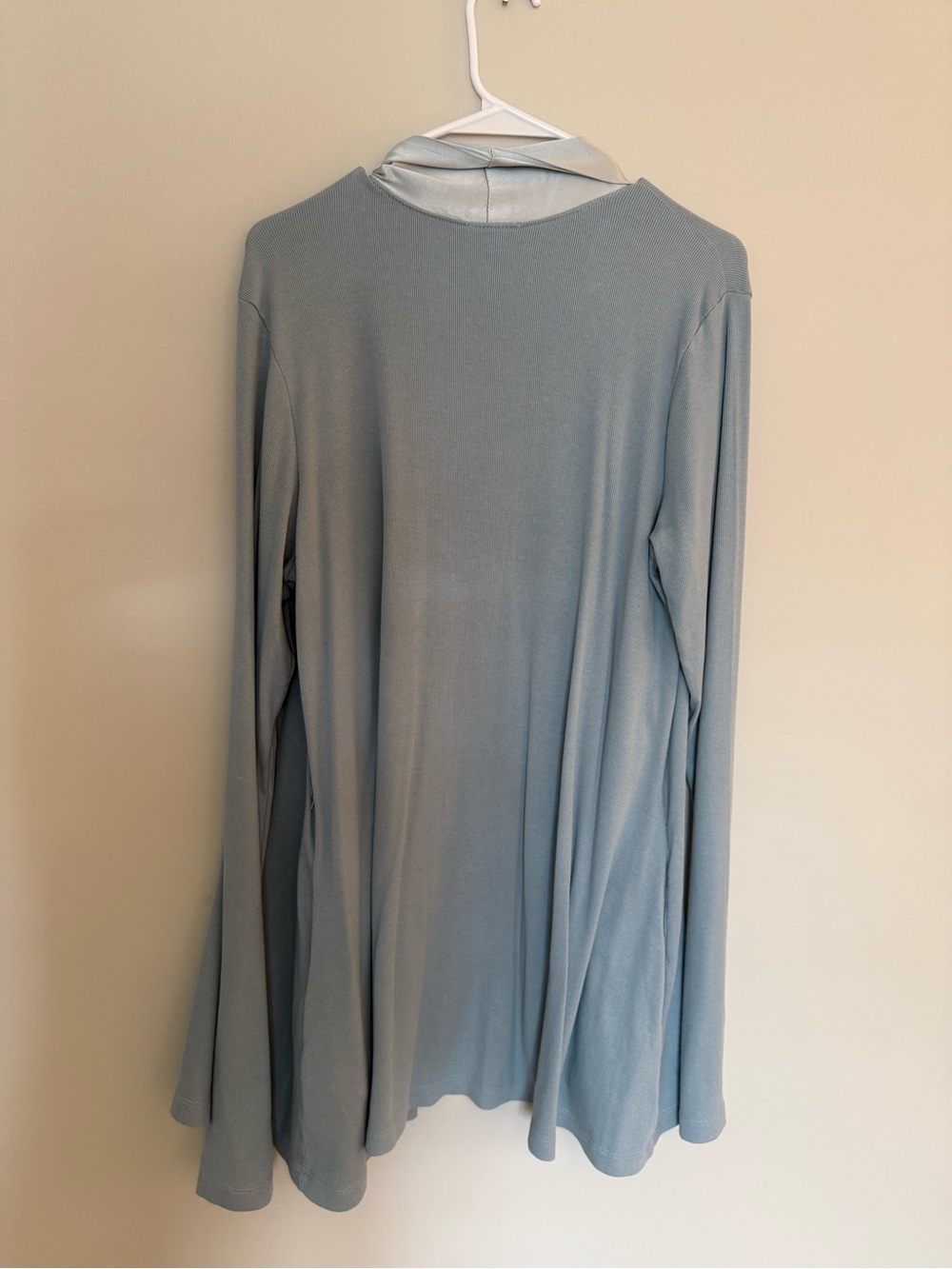 PJ Harlow Blue 3 Piece Satin Lounge Set Cardigan Tank Wide Leg Pants - Picture 5 of 10
